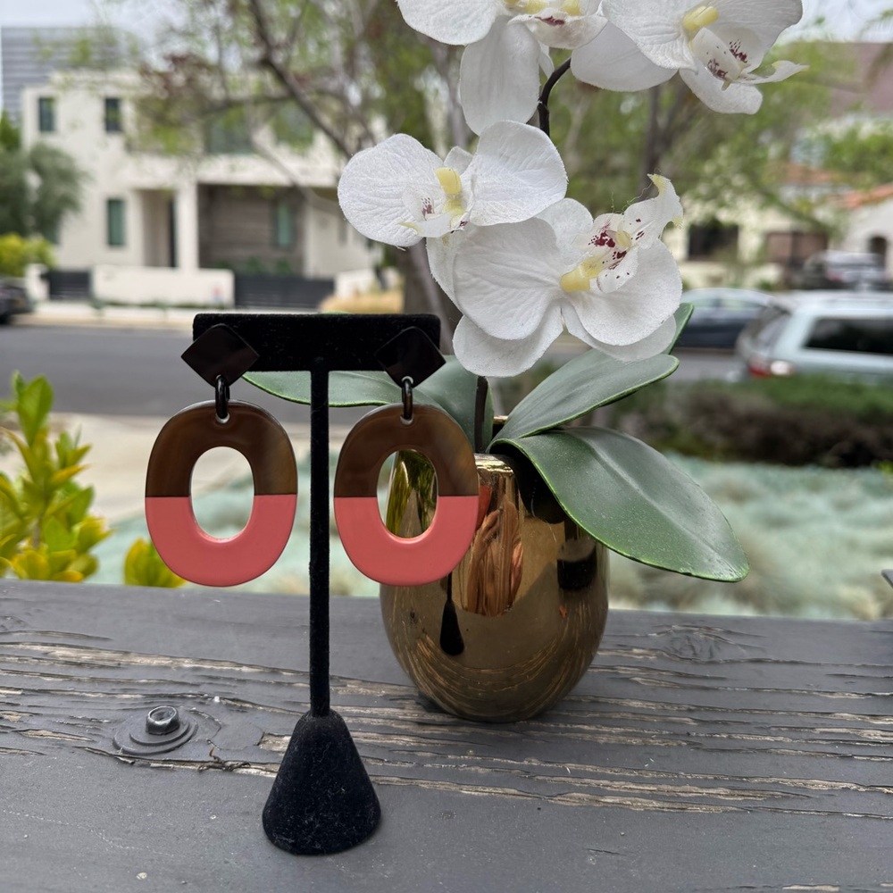 Pink and brown buffalo horn lacquer earrings